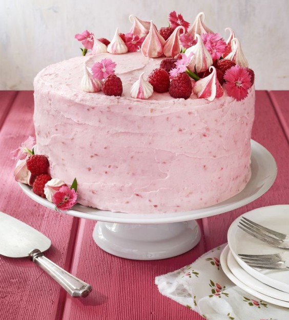 Una torta speciale per la festa della Mamma, la Rose Velvet ai lamponi!